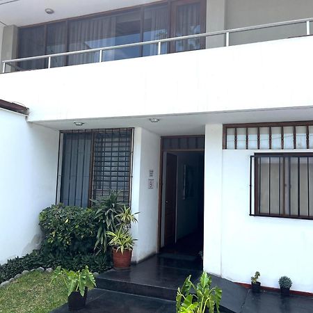 Lima Mini Aparts Monterrico - Cerca Embajada Eeuu Extérieur photo