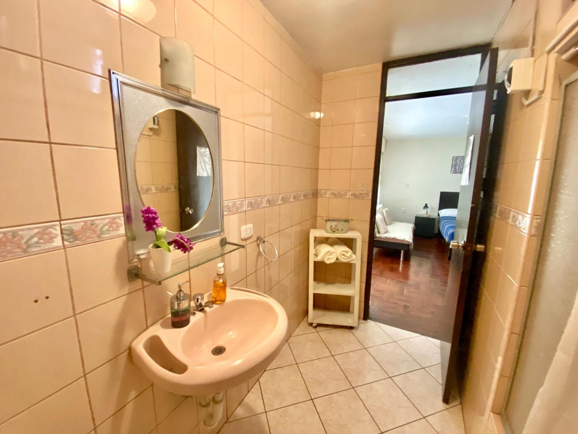 Lima Mini Aparts Monterrico - Cerca Embajada Eeuu Extérieur photo